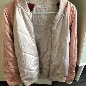 Reversible bomber jacket